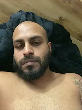 islandvybee55 online show from March 16, 3:36 am