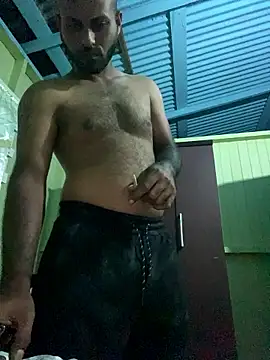 islandvybee55 online show from January 12, 7:26 am