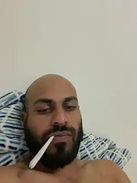 islandvybee55 online show from March 6, 4:30 am