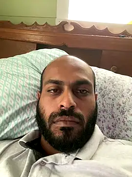 islandvybee55 online show from November 18, 3:48 pm