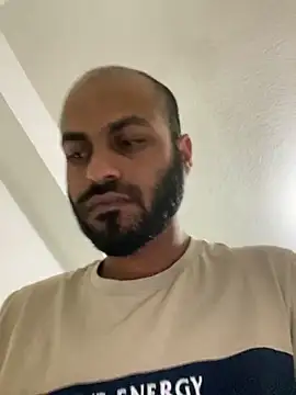 islandvybee55 online show from January 9, 7:52 am