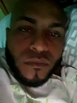 islandvybee55 online show from September 28, 6:20 am