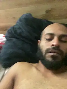 islandvybee55 online show from March 24, 11:27 pm