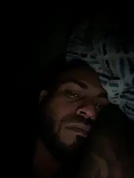 islandvybee55 online show from February 16, 8:43 am