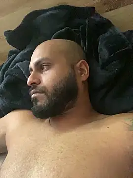 islandvybee55 online show from March 15, 2:13 pm