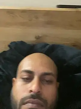 islandvybee55 online show from March 29, 3:02 pm