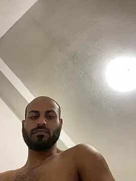 islandvybee55 online show from January 5, 4:47 am