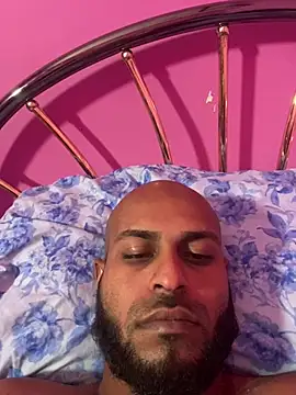 islandvybee55 online show from February 20, 2:52 am