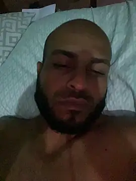 islandvybee55 online show from February 9, 3:48 am