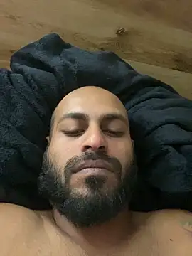 islandvybee55 online show from March 23, 10:37 am