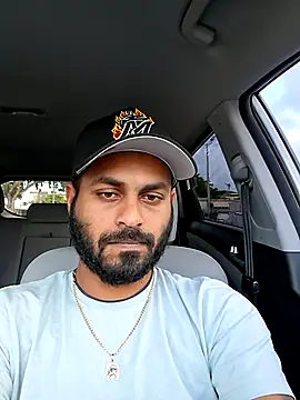 islandvybee55 online show from July 19, 11:07 am