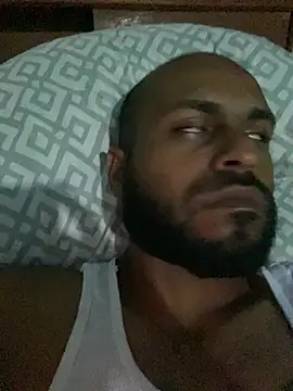 islandvybee55 online show from February 15, 4:13 am