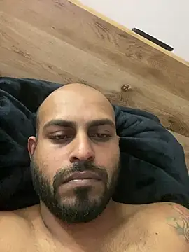 islandvybee55 online show from April 3, 1:39 pm