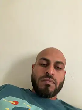 islandvybee55 online show from February 15, 10:21 pm