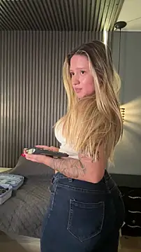 MiaPetit  online show from December 16, 7:07 pm