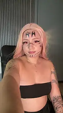 Snapshot of MiaPetit_ chatting on November 1, 4:08 am MiaPetit online show from November 1, 4:08 am