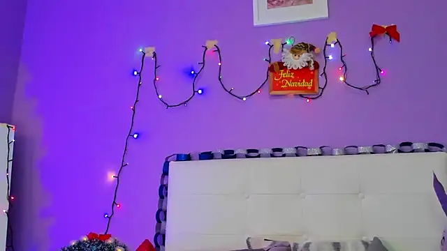 Charlotte11-11 online show from December 5, 2:48 pm