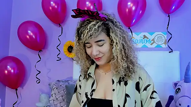 Charlotte11-11 online show from November 9, 4:33 pm