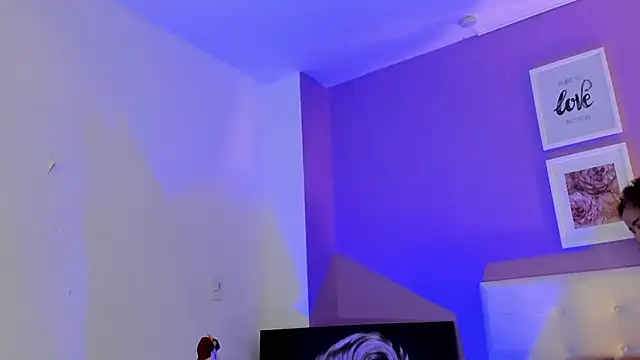 Charlotte11-11 online show from March 7, 10:26 pm