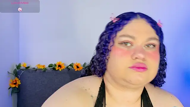 lunitaa0 online show from March 25, 3:39 am