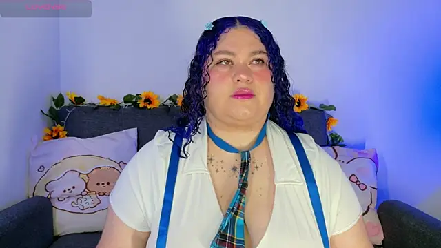 lunitaa0 online show from March 29, 8:32 pm