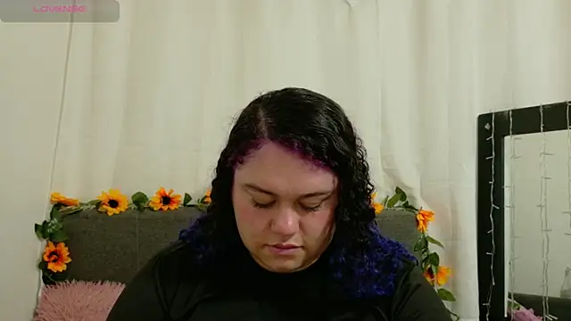 lunitaa0 online show from February 24, 6:09 pm