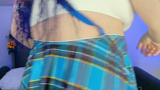 lunitaa0 online show from March 29, 4:14 am