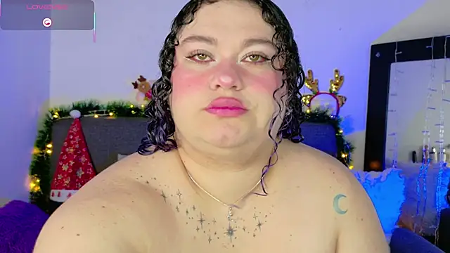 lunitaa0 online show from December 3, 3:51 am