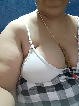 tamilthanushri online show from April 18, 9:33 am