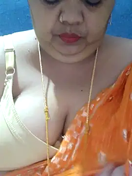 Snapshot of tamilthanushri chatting on September 16, 11:11 am tamilthanushri online show from September 16, 11:11 am
