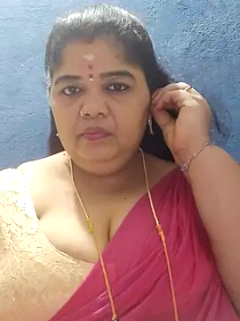 Snapshot of tamilthanushri chatting on September 14, 12:49 pm tamilthanushri online show from September 14, 12:49 pm