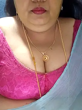 Snapshot of tamilthanushri chatting on October 9, 1:55 pm tamilthanushri online show from October 9, 1:55 pm