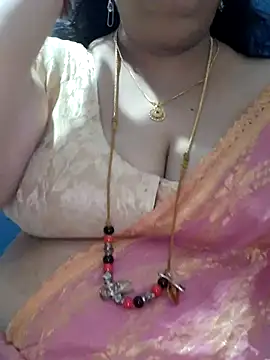 Snapshot of tamilthanushri chatting on October 12, 7:21 am tamilthanushri online show from October 12, 7:21 am