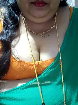 Snapshot of tamilthanushri chatting on October 16, 12:24 pm tamilthanushri online show from October 16, 12:24 pm