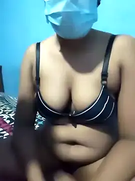 Nethmi156 online show from December 4, 6:55 pm