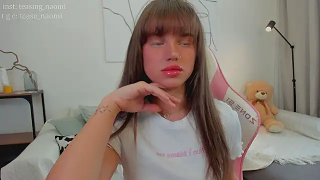 aesthetics  tease online show from April 1, 5:31 am