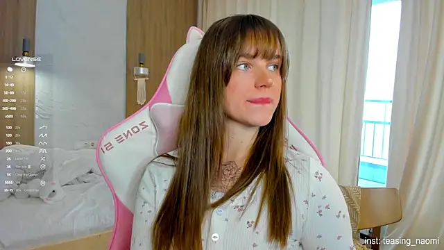 aesthetics  tease online show from November 3, 4:07 am