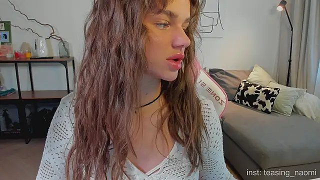 aesthetics  tease online show from March 20, 3:29 am