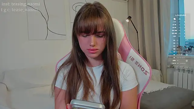 aesthetics  tease online show from March 27, 1:25 am