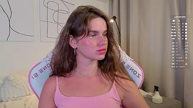 aesthetics  tease online show from July 4, 2:54 pm