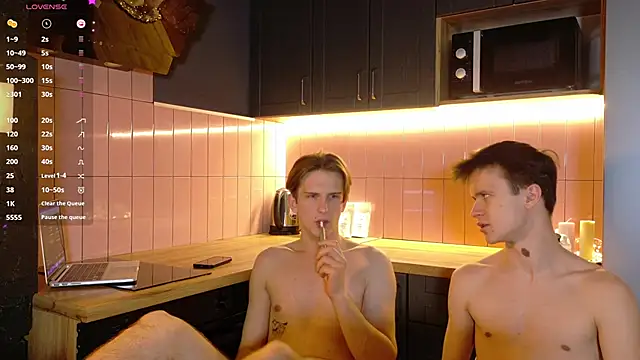  whitenight  online show from February 7, 7:06 pm