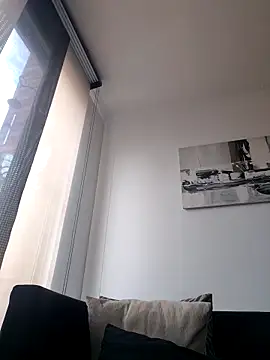 Latiinvenushot online show from March 11, 2:33 pm