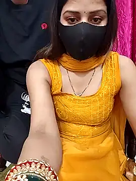Snapshot of Hotty-anushka chatting on January 4, 12:27 pm Hotty-anushka online show from January 4, 12:27 pm