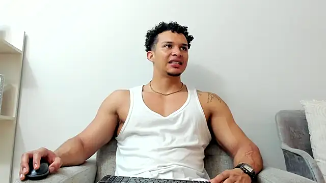Snapshot of Dominick_star chatting on February 5, 4:27 am Dominick star online show from February 5, 4:27 am