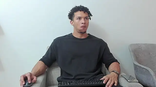 Snapshot of Dominick_star chatting on February 10, 4:08 am Dominick star online show from February 10, 4:08 am