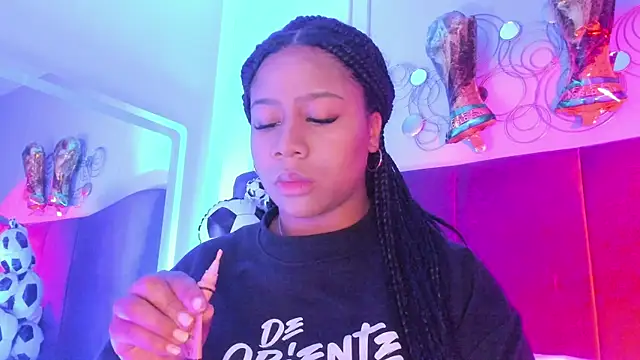 Sofi Fox  online show from July 9, 3:07 am