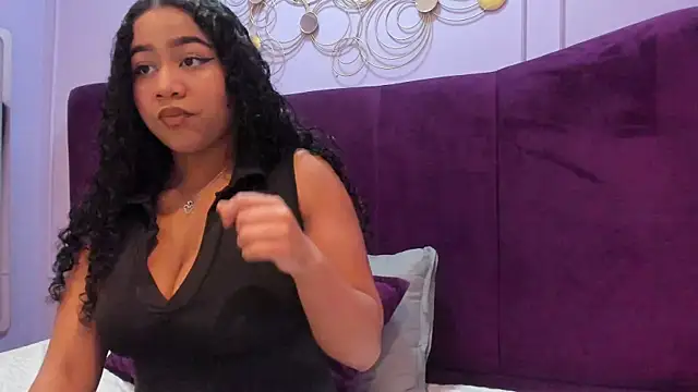 Sofi Fox  online show from October 2, 7:17 pm