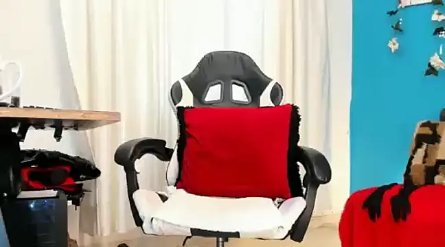 Bethanyjhonson online show from December 10, 5:44 pm