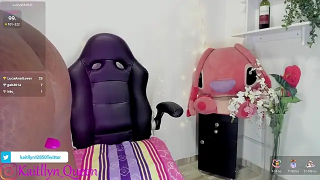 Kaitllyn Queen online show from February 4, 1:33 am