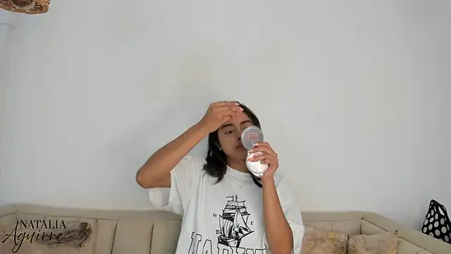 Snapshot of natalia_aguirre1 chatting on November 28, 12:27 pm natalia aguirre1 online show from November 28, 12:27 pm